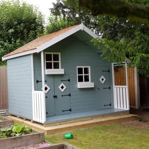 Bards 6' x 10' Charlie Custom Playhouse Including Veranda - Pre Painted