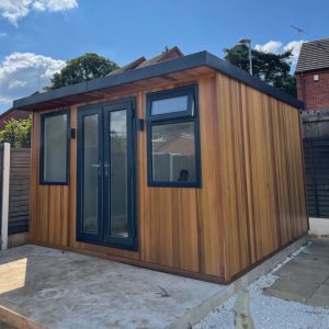 Bards 10' x 10' Othello Bespoke Insulated Garden Room - Cedar