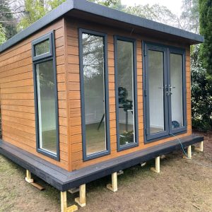 Bards 16' x 8' Othello Bespoke Insulated Garden Room - Composite