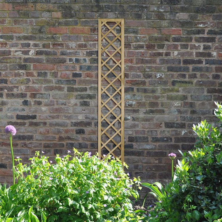 Forest 6' x 1' Hidcote Decorative Diamond Wooden Lattice Trellis (1.8m x 0.3m)