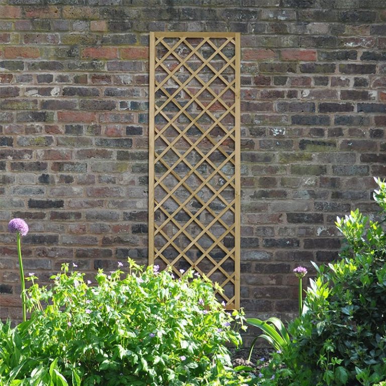 Forest 6' x 2' Hidcote Decorative Diamond Wooden Lattice Trellis (1.8m x 0.6m)